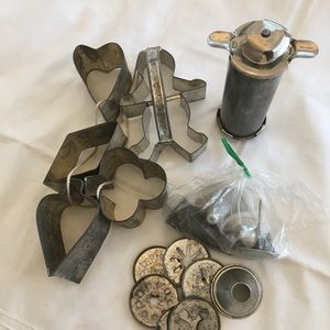 Ateco cake tools,5 vintage cookie cutters.
